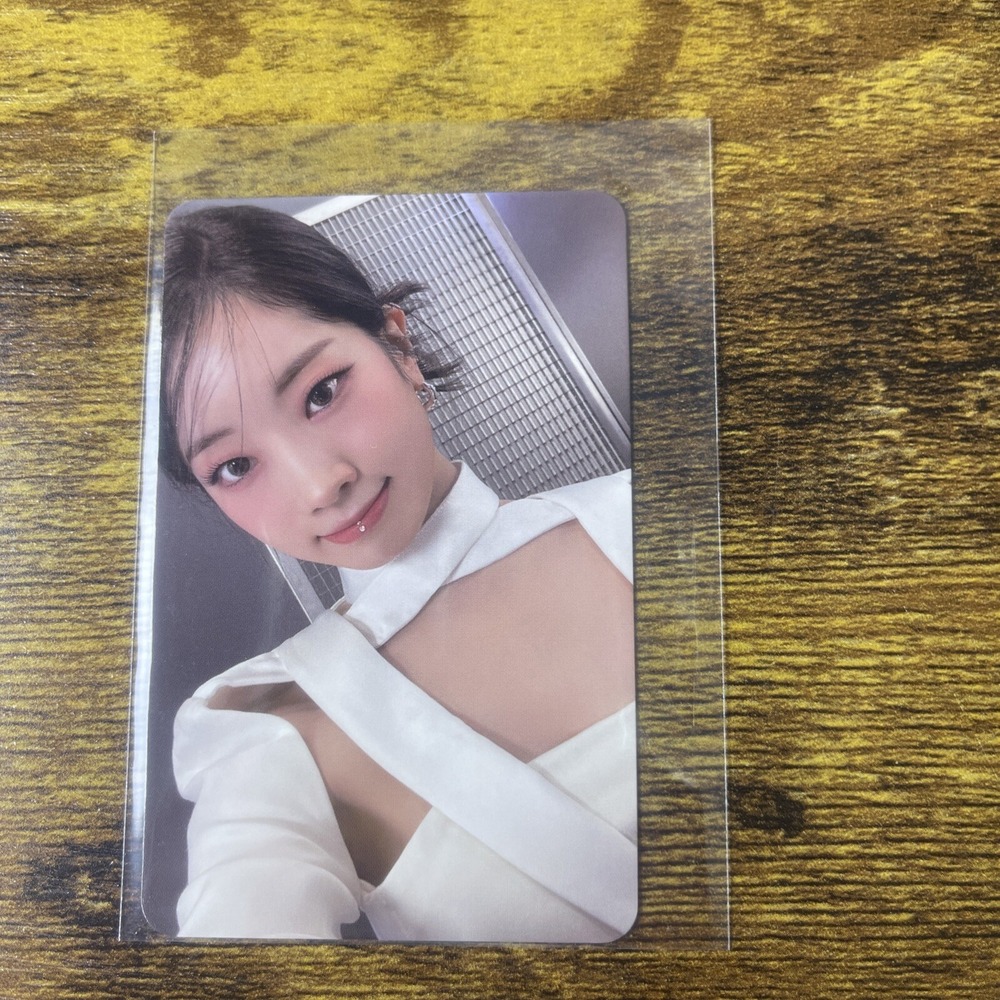 Twice Dahyun Ready to Be Official Photocard